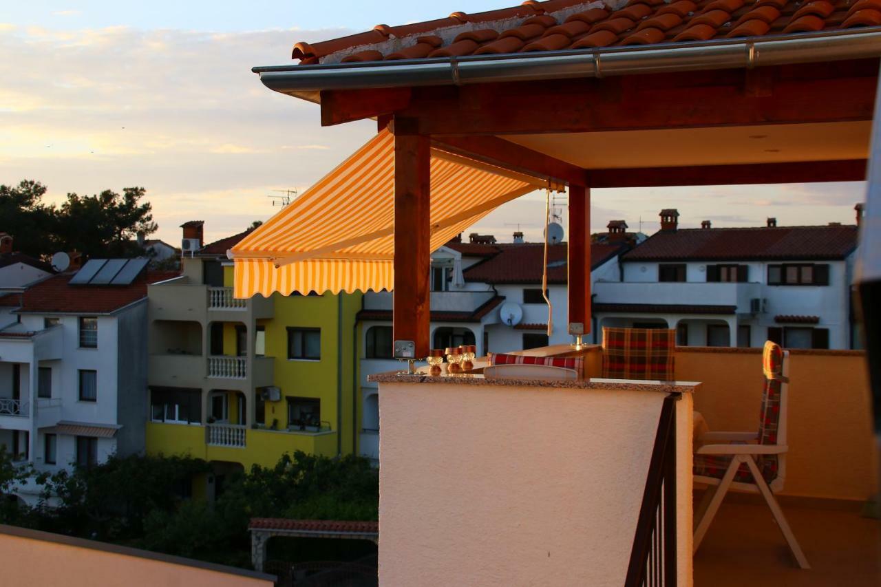 Apartment Panorama Porec Esterno foto